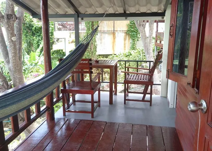 Easy Life Bungalows